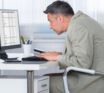 POSTURA CORECTA LA BIROU 360x320